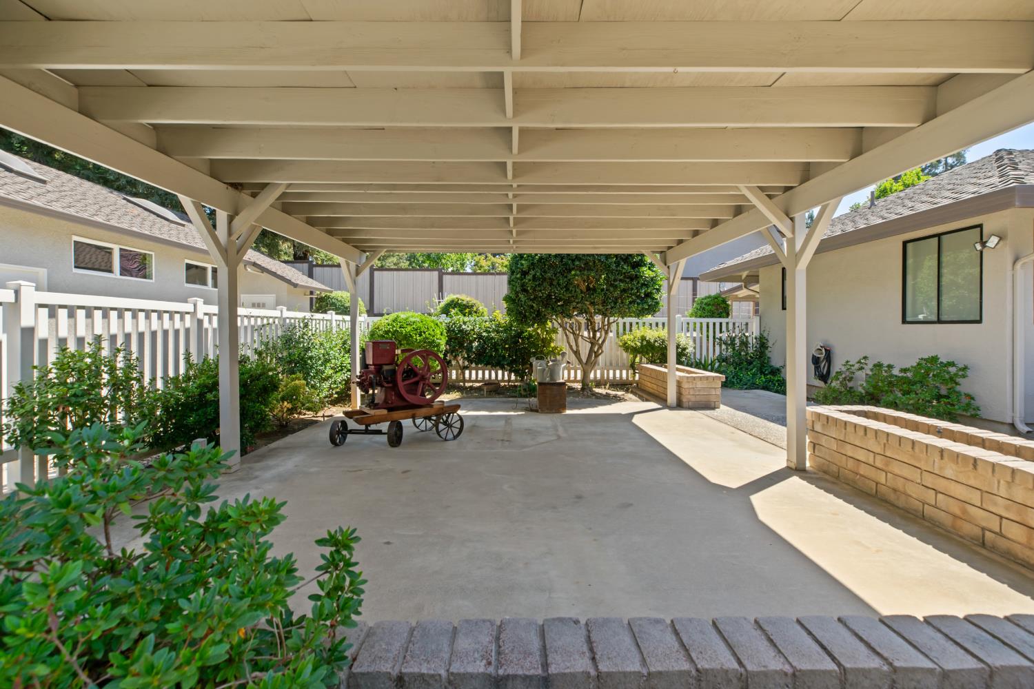 9612 La Posada Drive