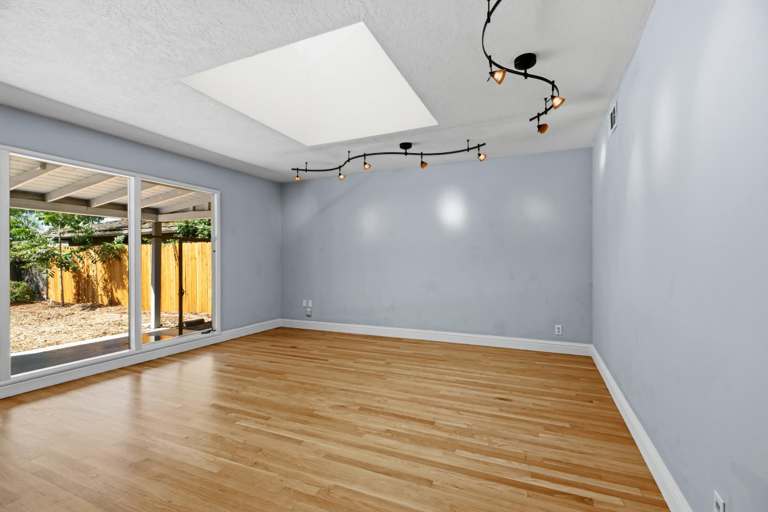 1418 Fordham Avenue