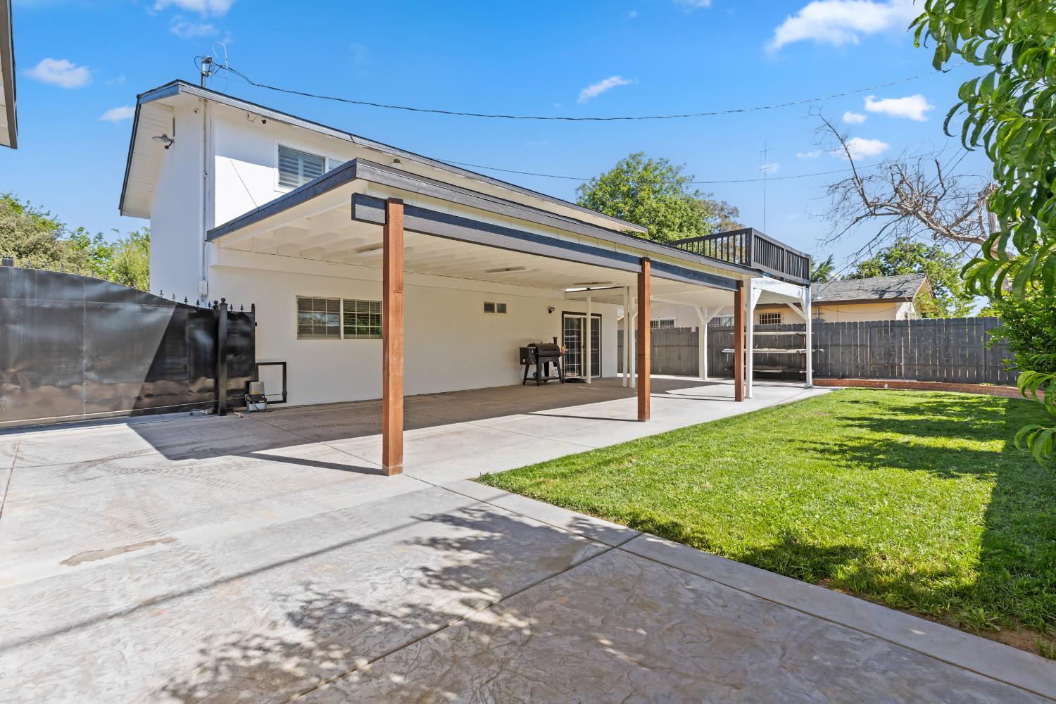 632 Lenore Drive