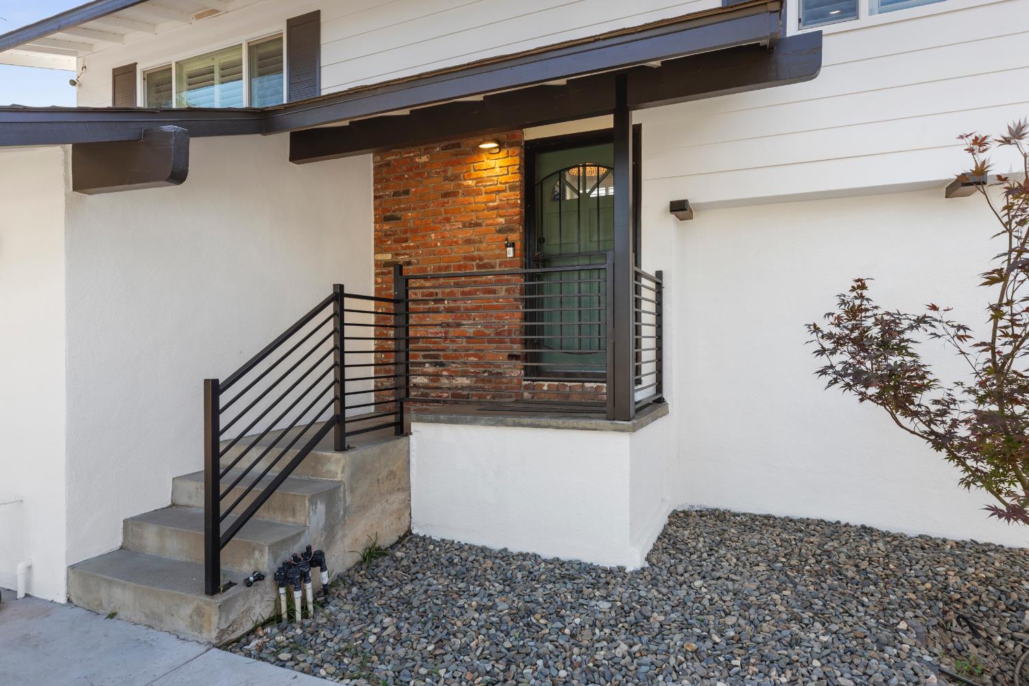 632 Lenore Drive