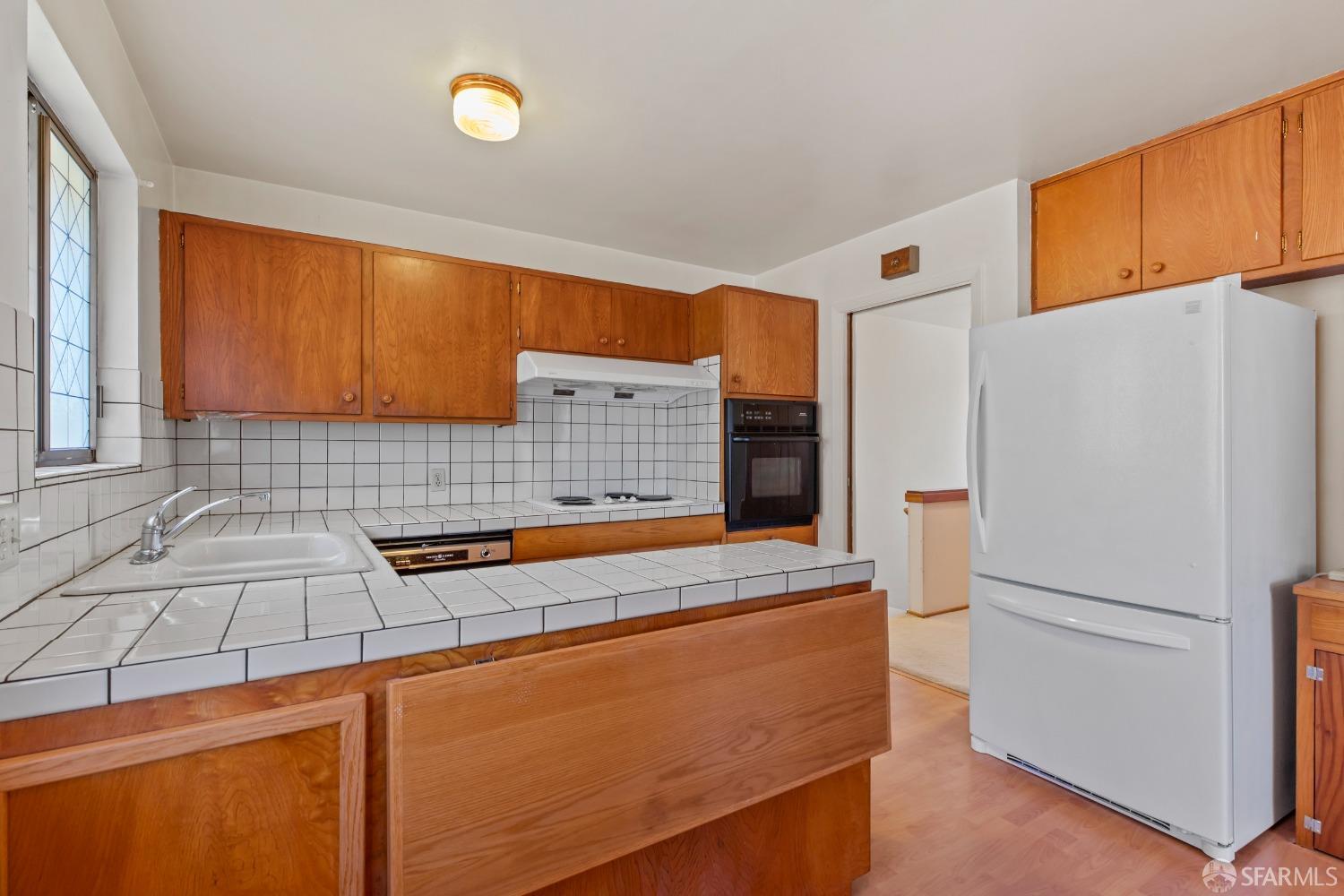 131 Mariposa Avenue