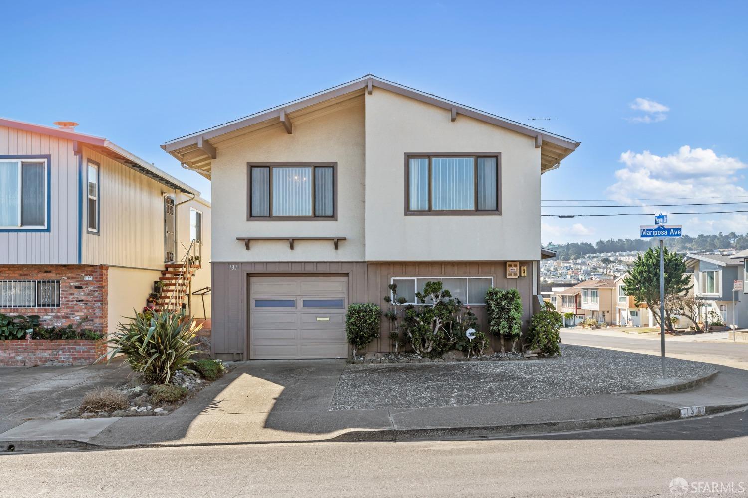 131 Mariposa Avenue