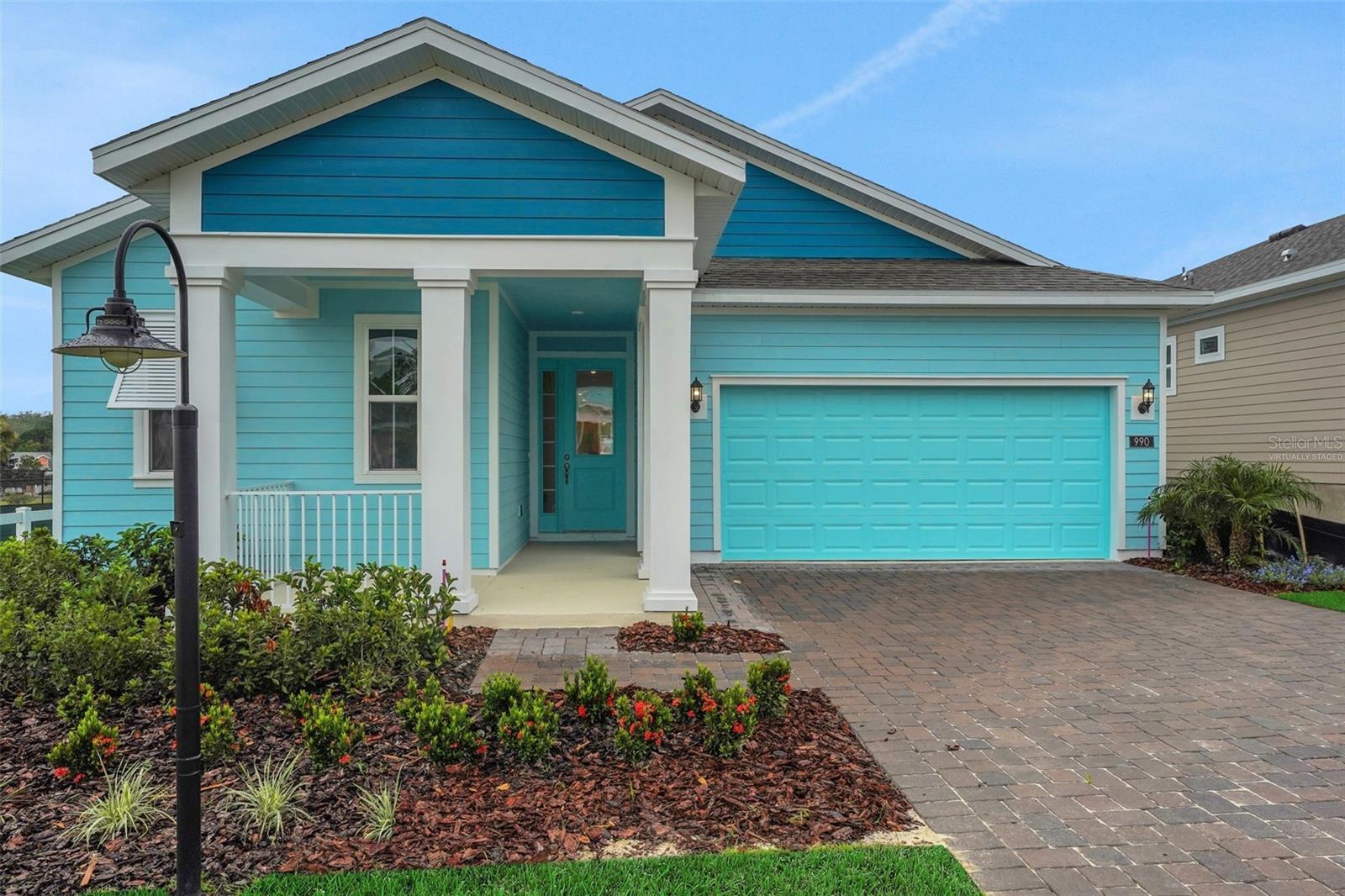 1011 FIESTA KEY CIR