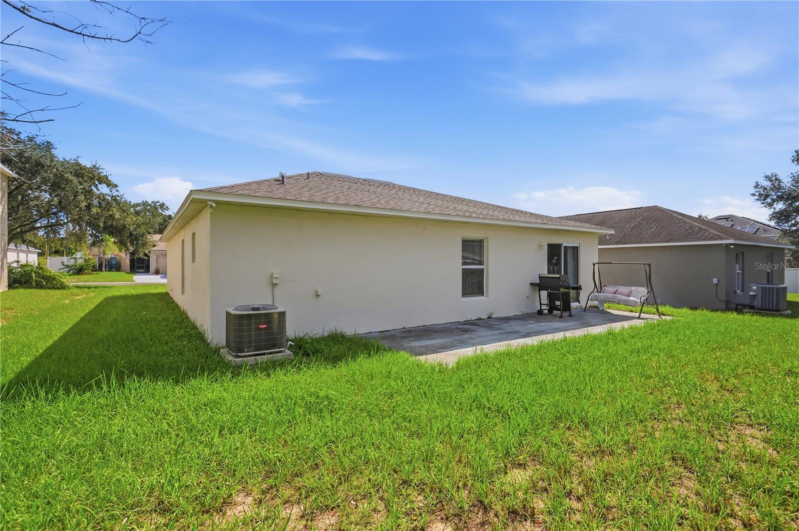 673 LOBELIA DR