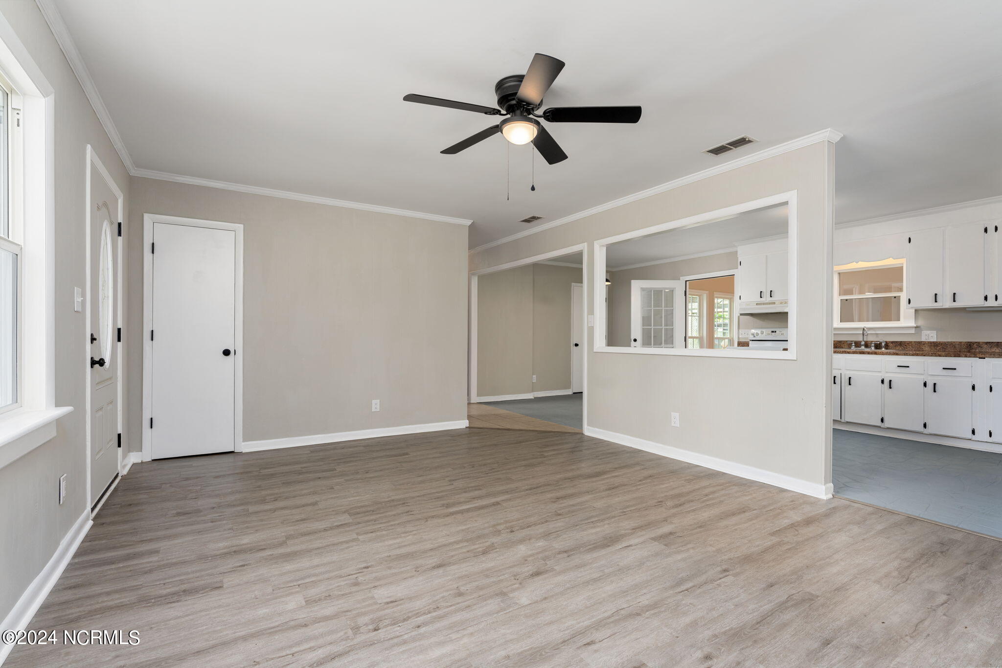 130 W Brandywine Circle