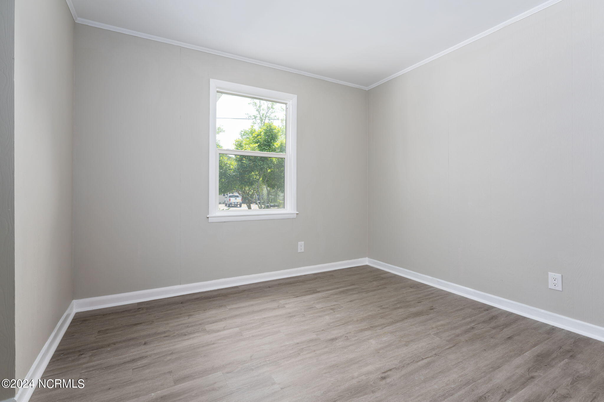130 W Brandywine Circle