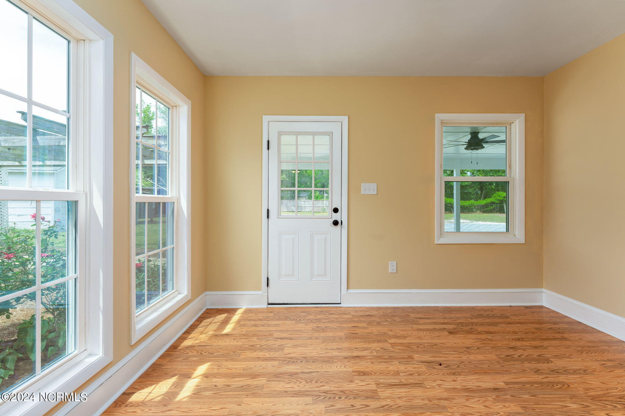 130 W Brandywine Circle