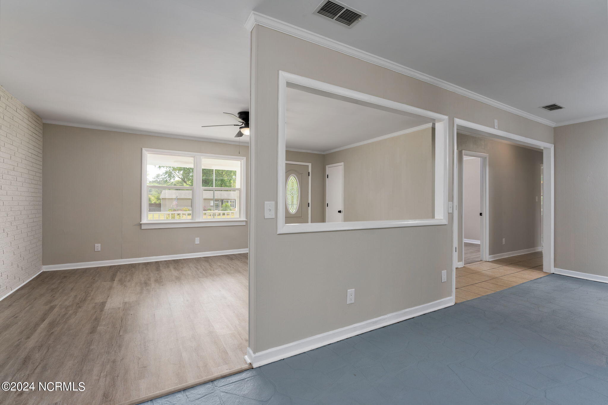 130 W Brandywine Circle