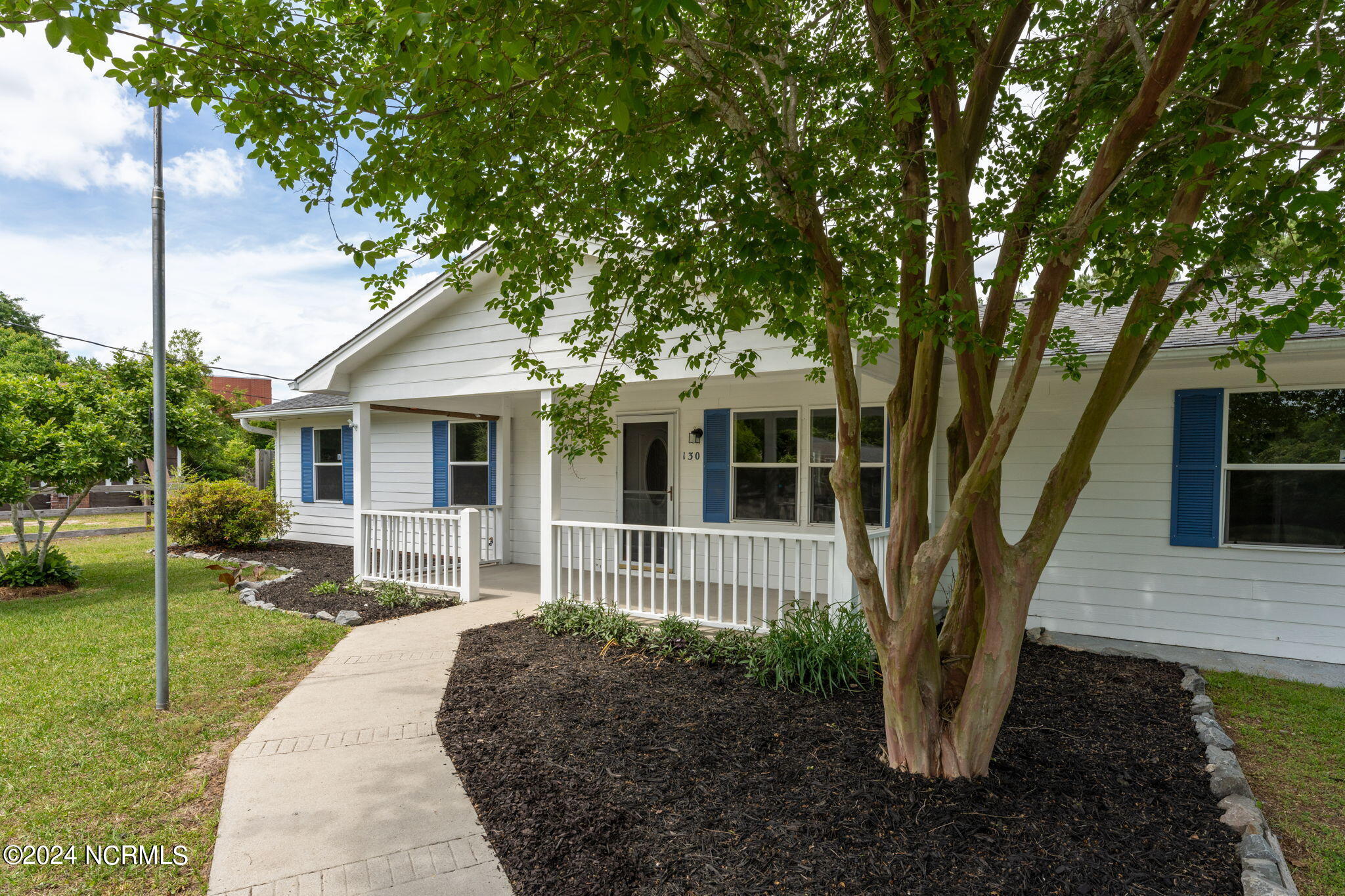 130 W Brandywine Circle