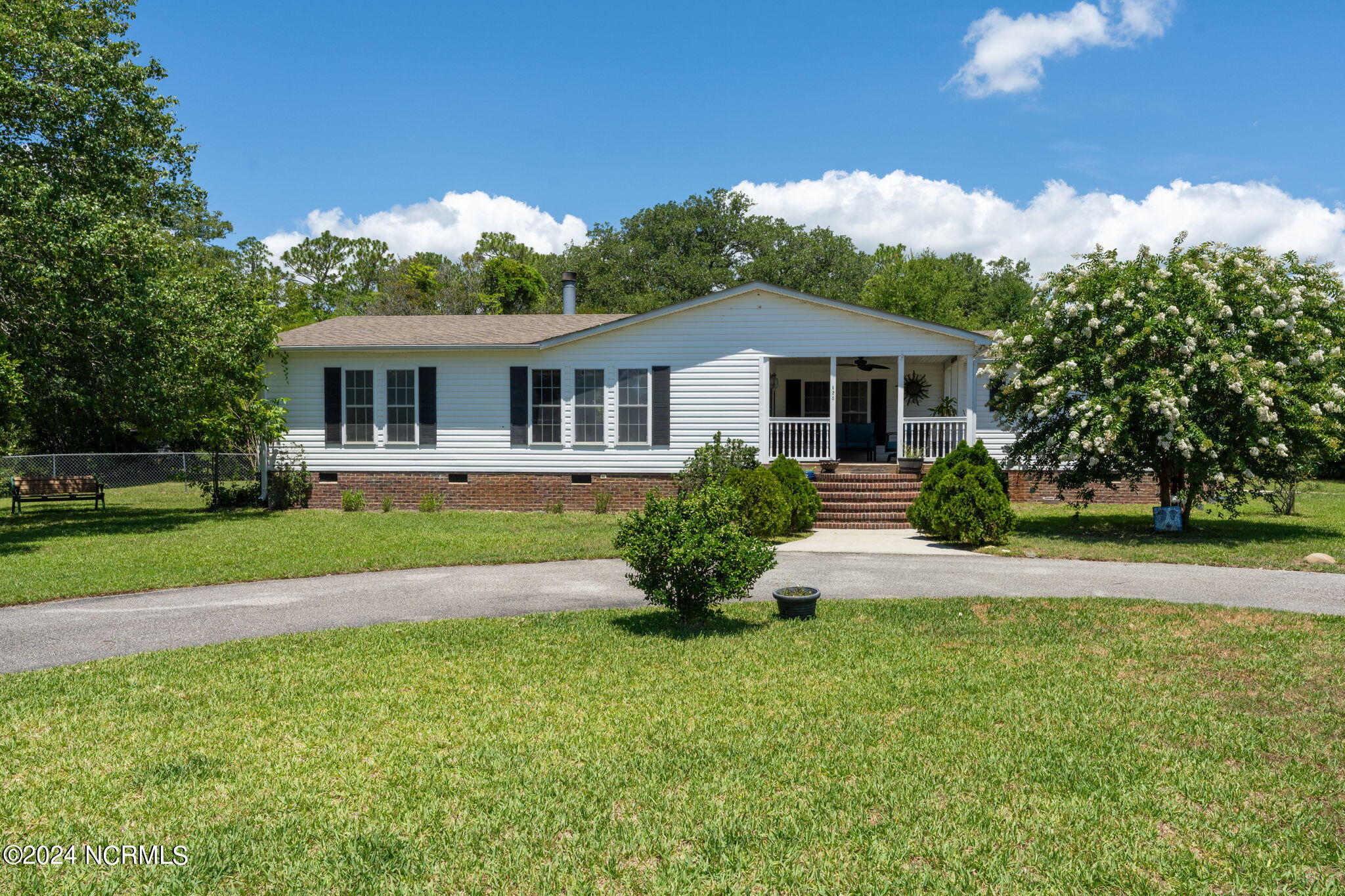 128 Sweetwater Drive