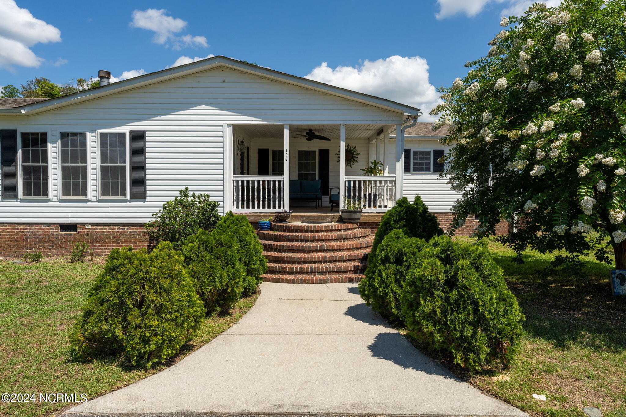 128 Sweetwater Drive