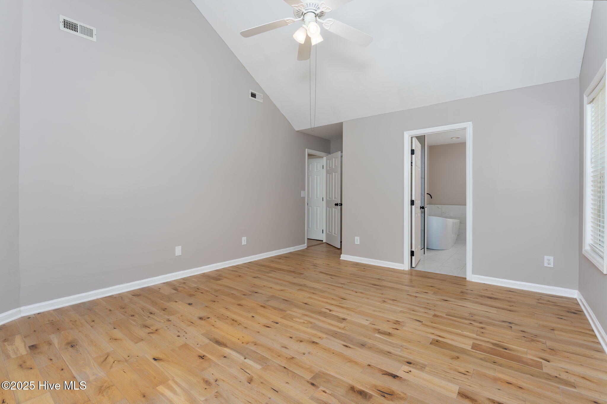 7300 Oyster Lane