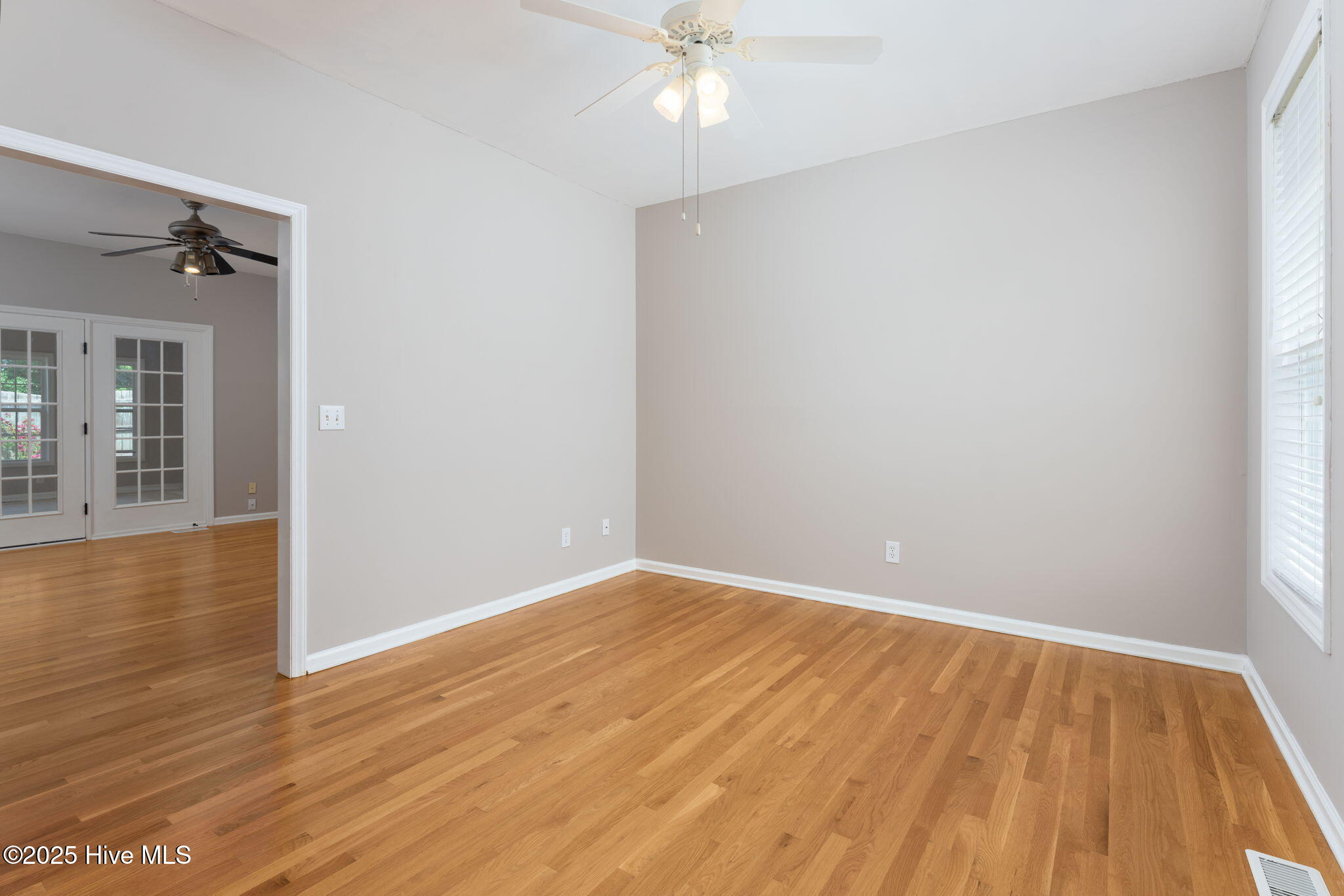 7300 Oyster Lane