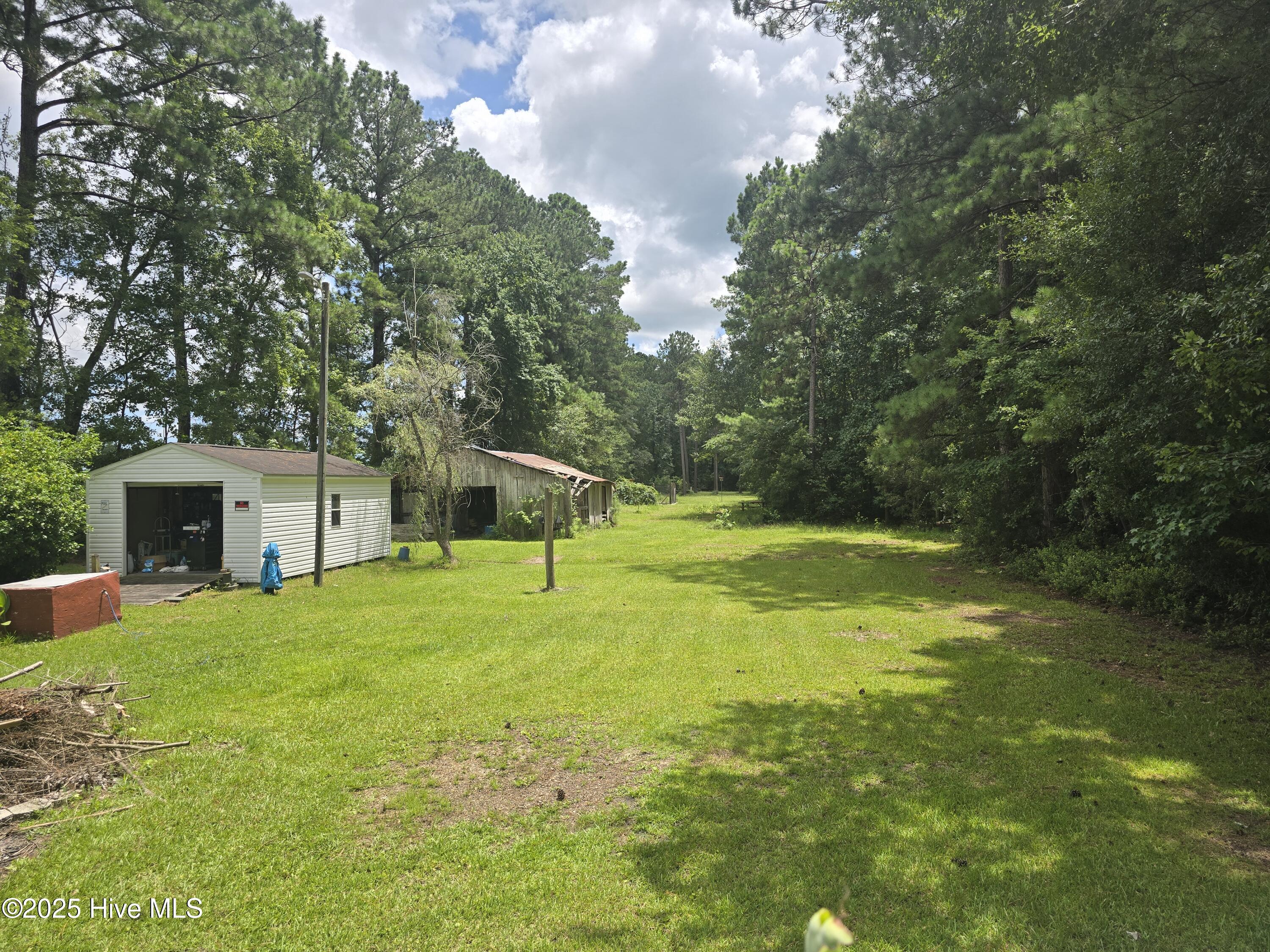 3117 Coras Grove Road