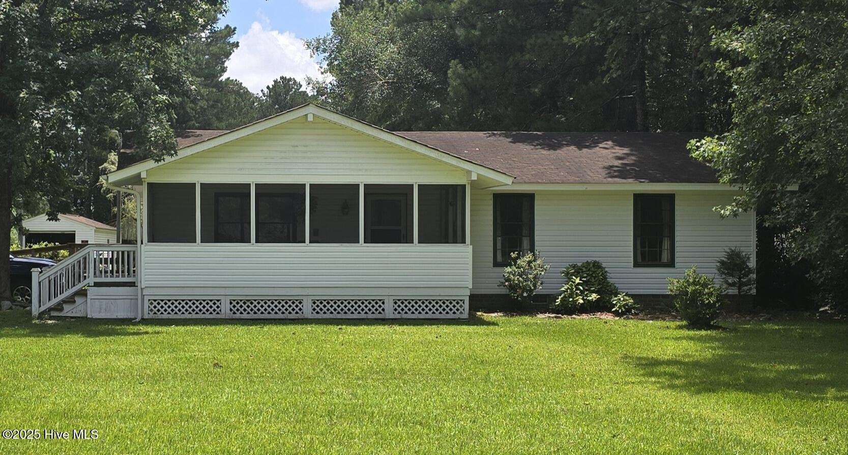 3117 Coras Grove Road