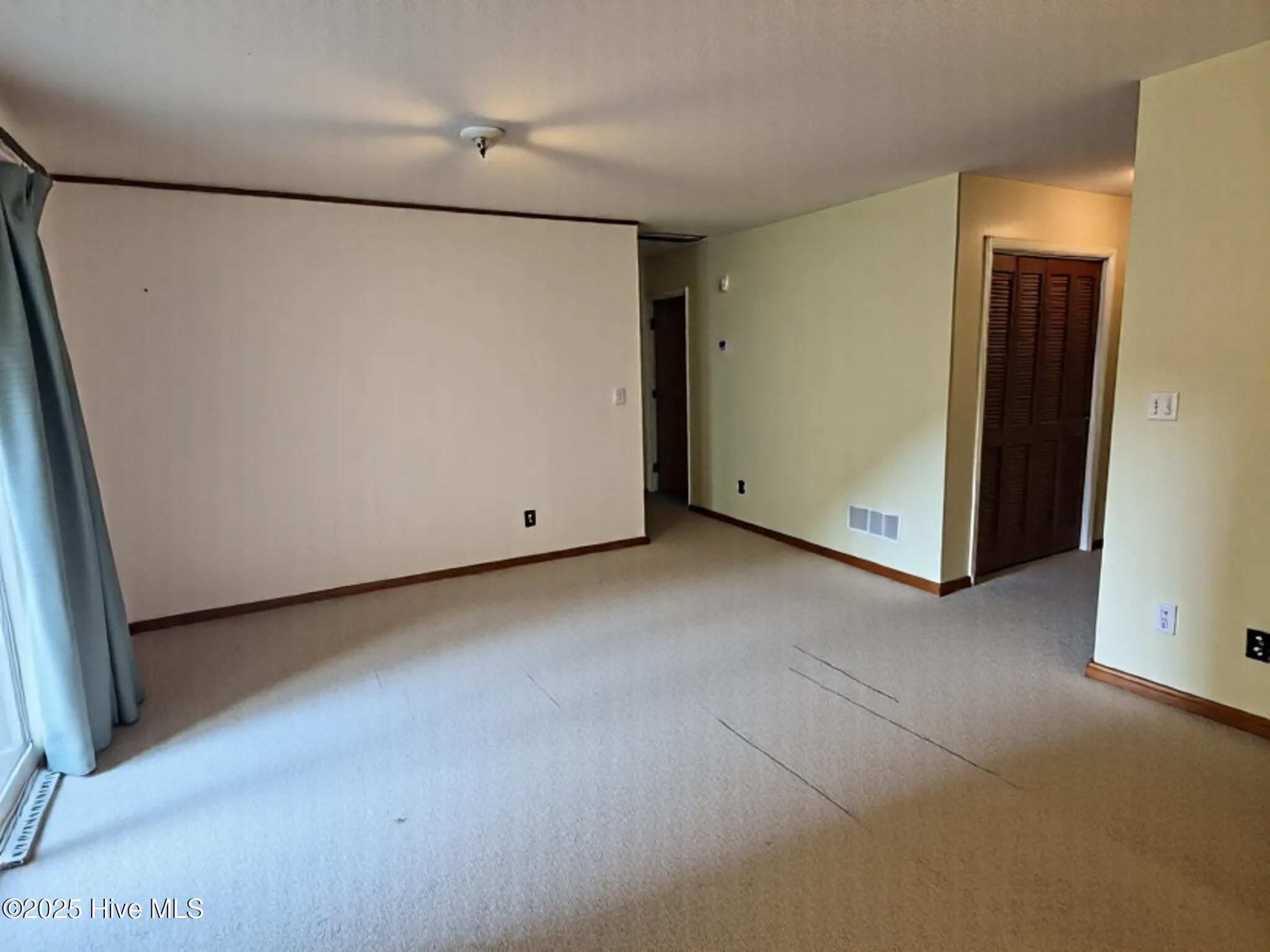 3117 Coras Grove Road