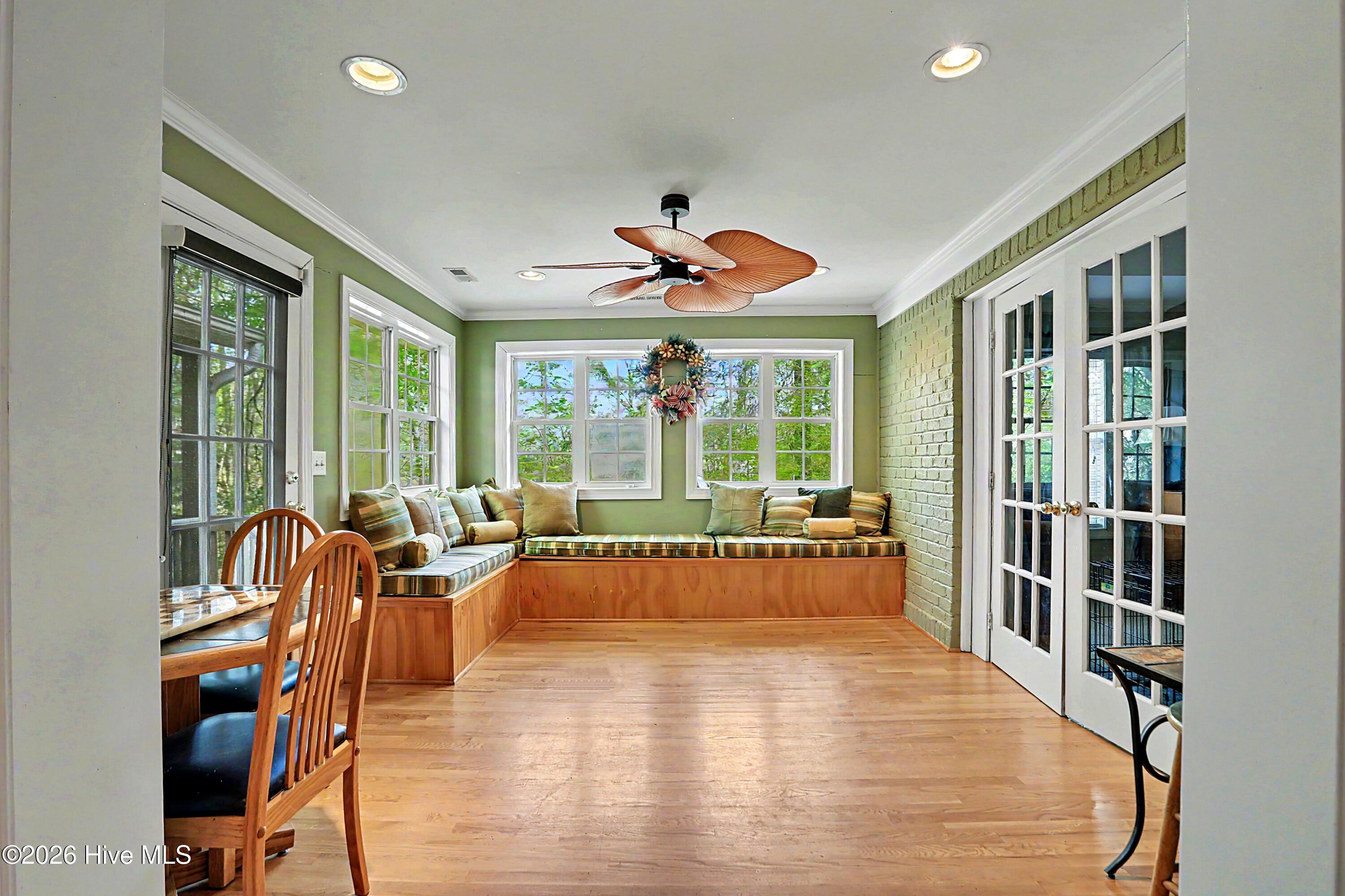 4127 Cape Landing Road