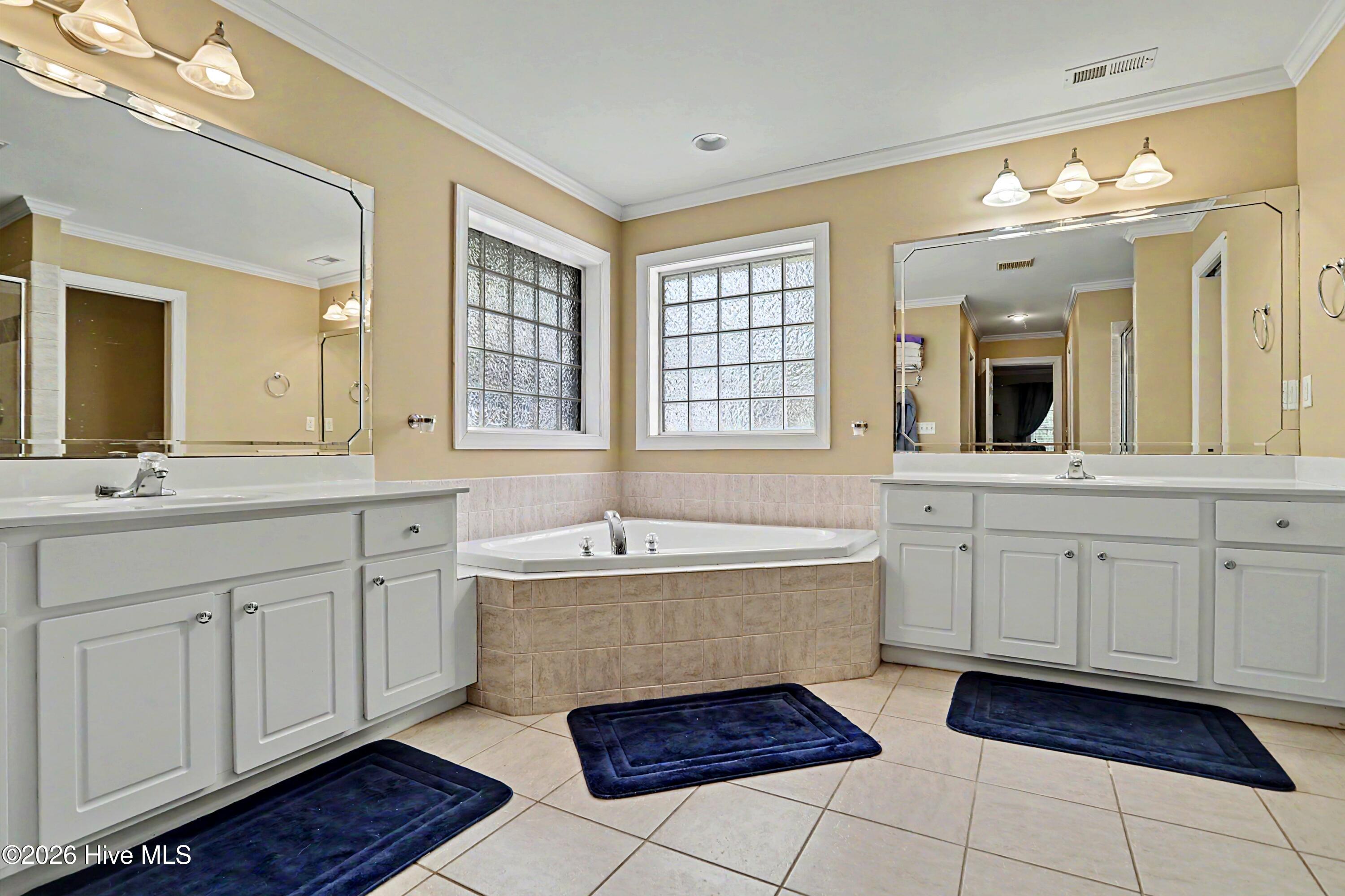 4127 Cape Landing Road