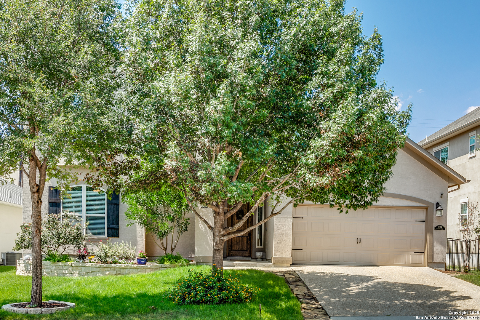 2319 Dunmore
