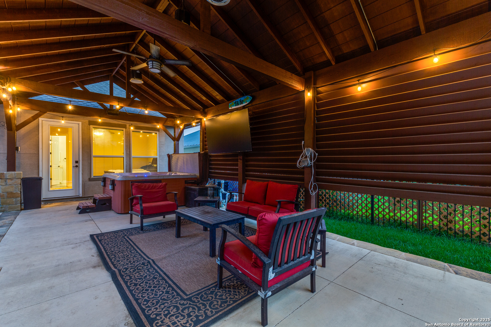 2319 Dunmore