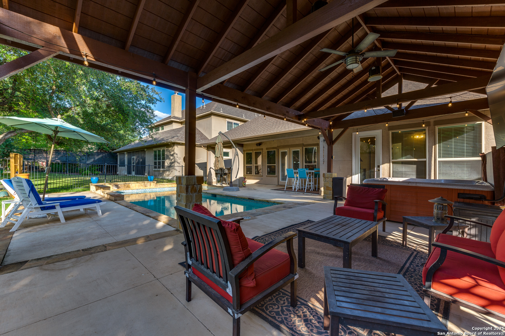 2319 Dunmore