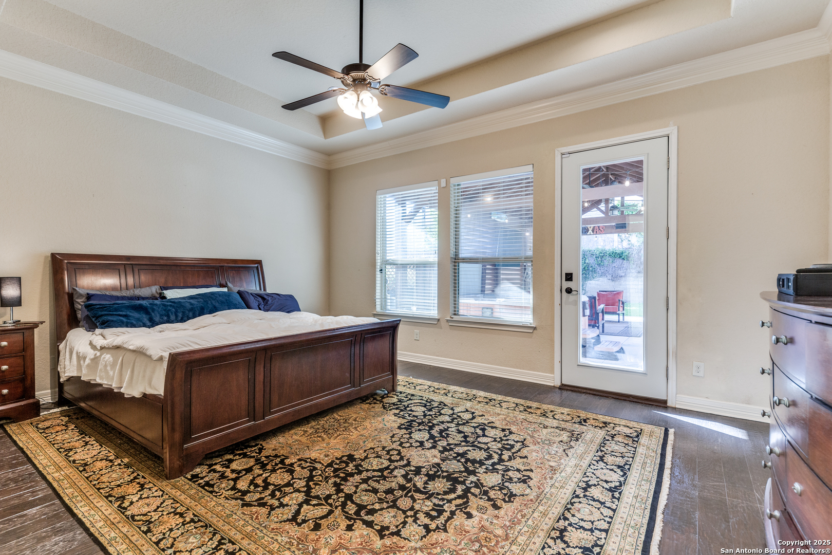 2319 Dunmore