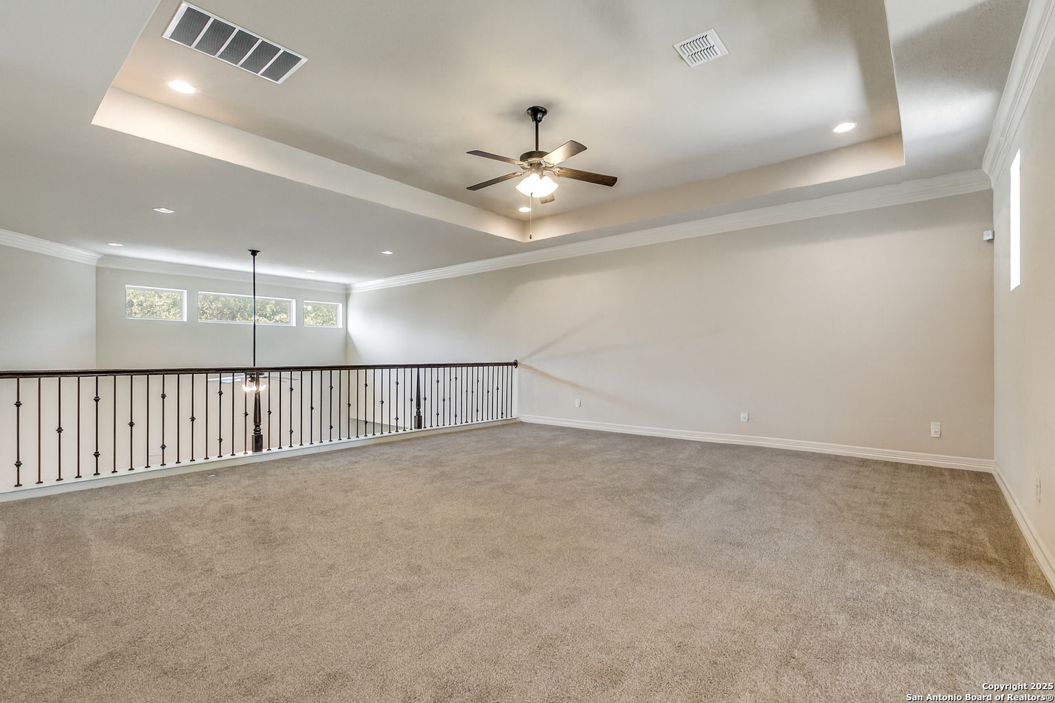 2319 Dunmore