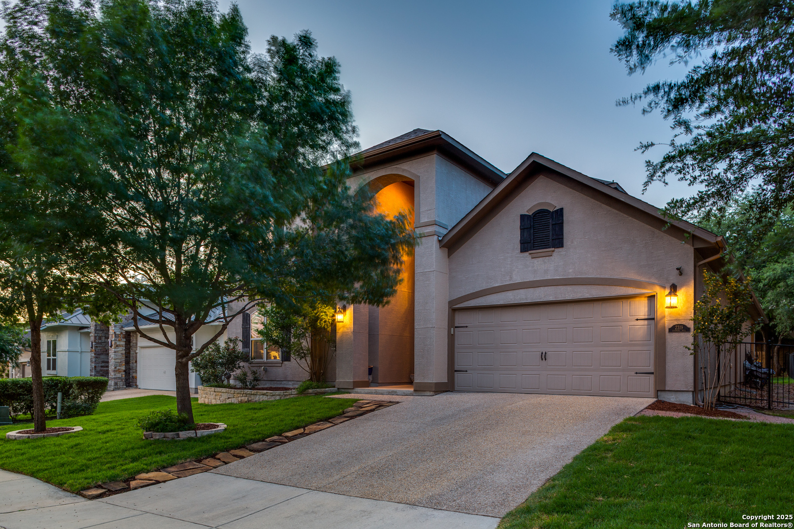 2319 Dunmore