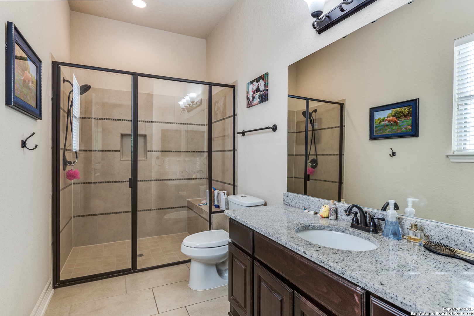 2319 Dunmore