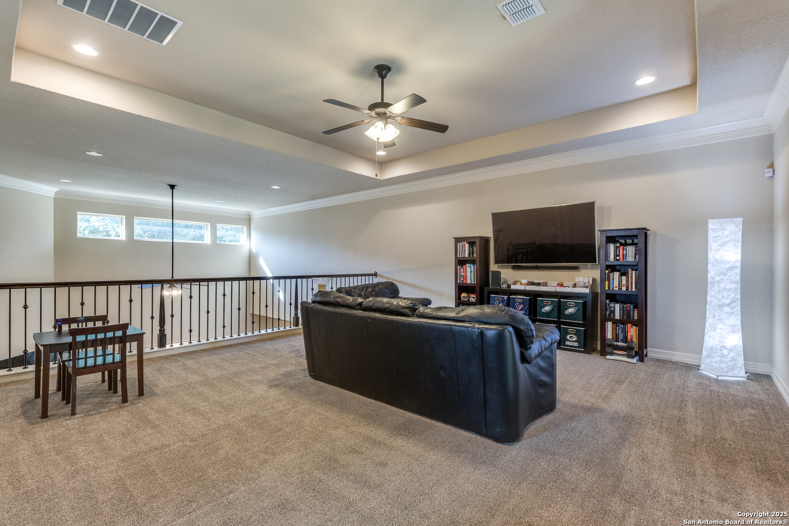 2319 Dunmore