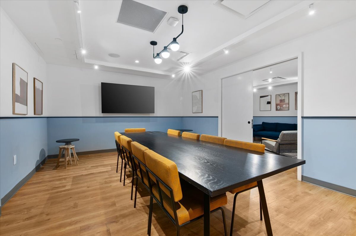 547 W 47th Street 406