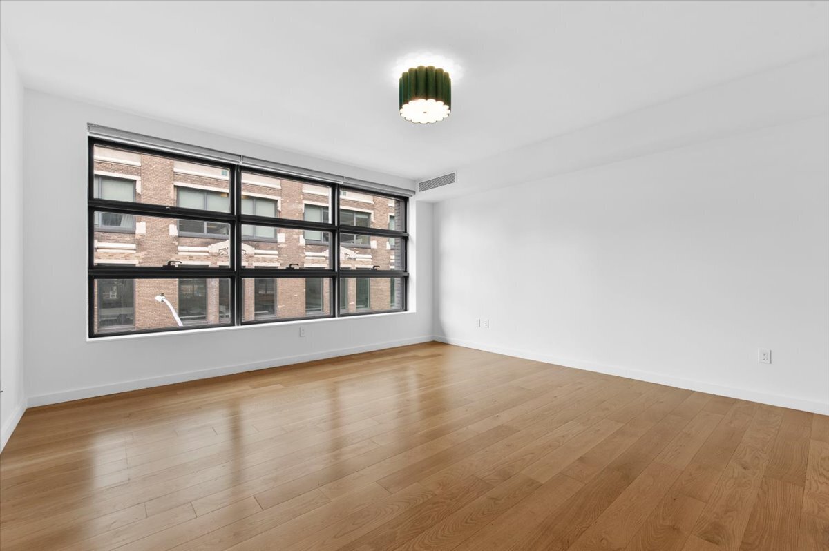 547 W 47th Street 406
