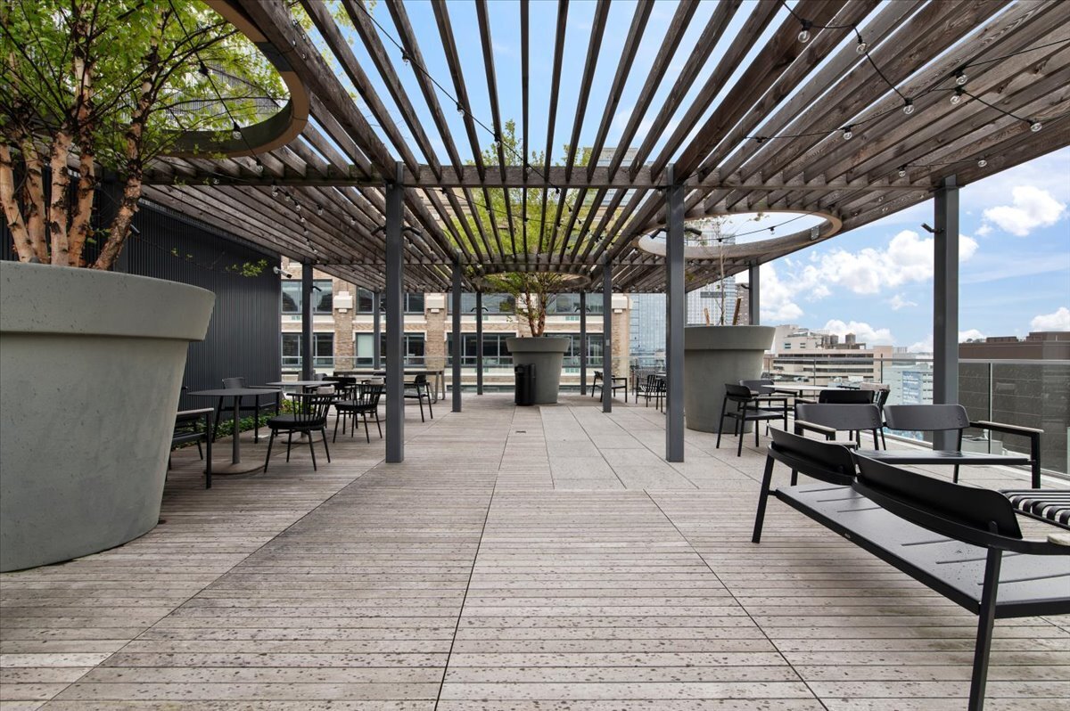 547 W 47th Street 406