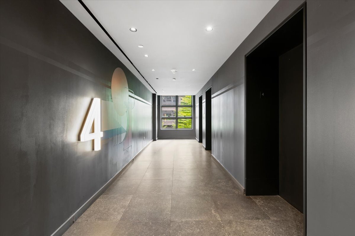 547 W 47th Street 406