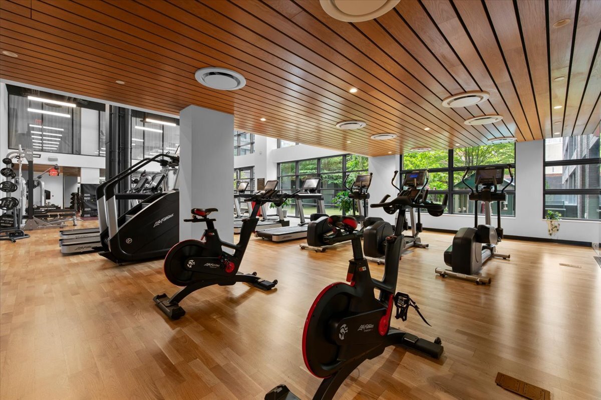 547 W 47th Street 406