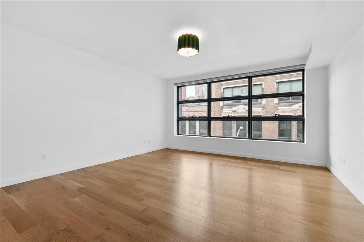 547 W 47th Street 406