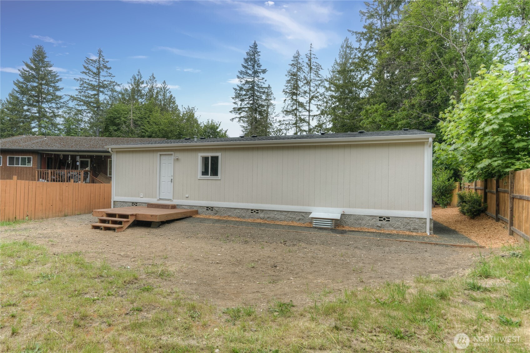 421 E Wood Lane