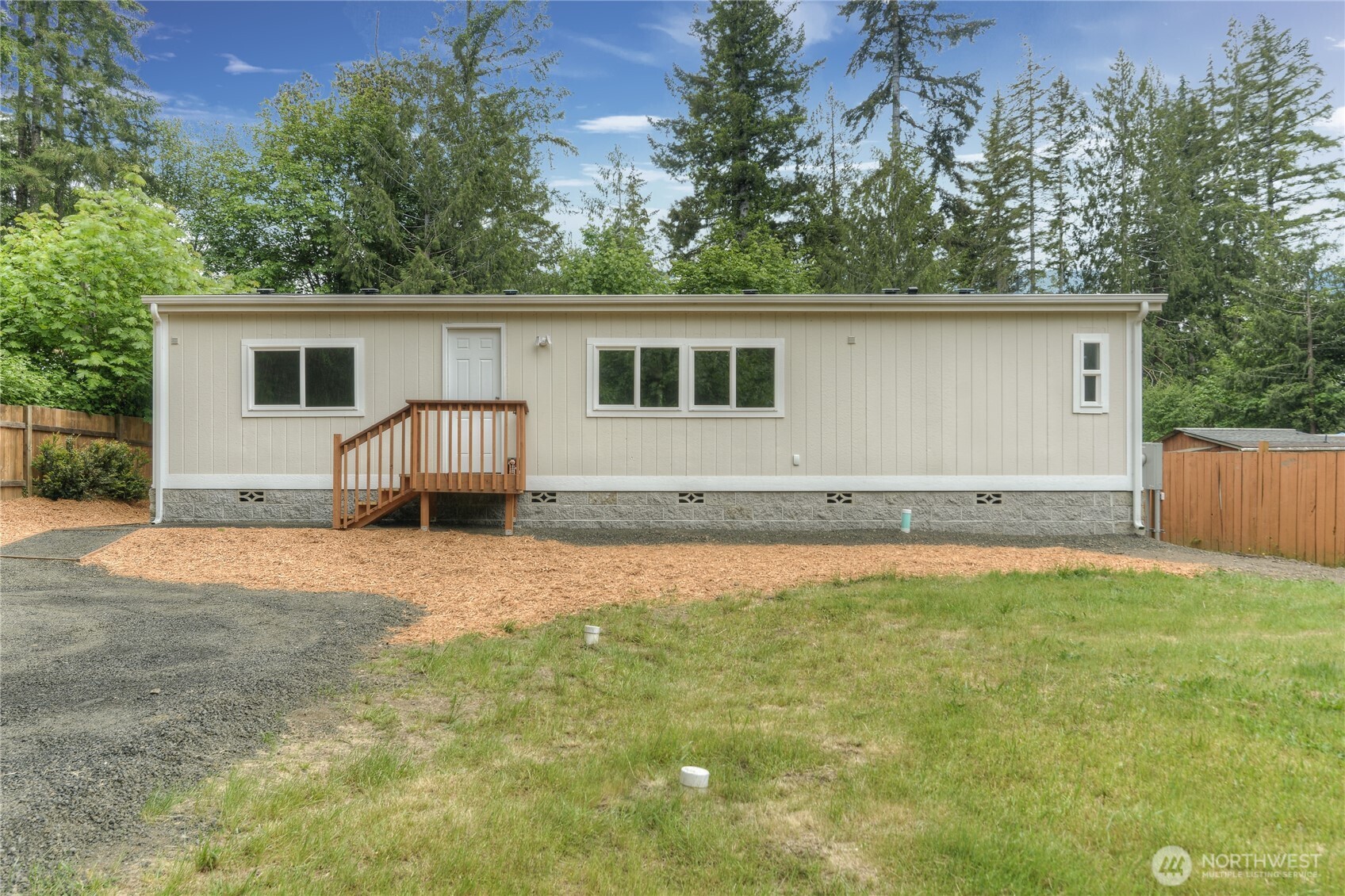 421 E Wood Lane