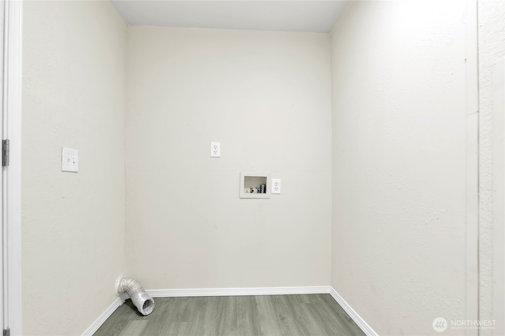 421 E Wood Lane