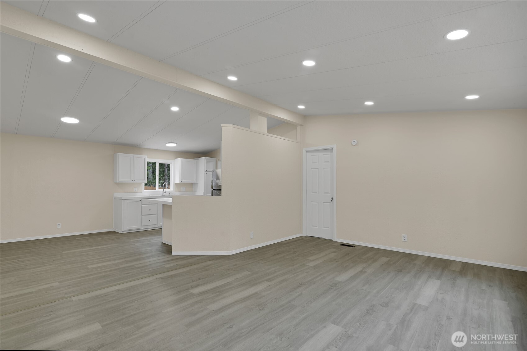 421 E Wood Lane