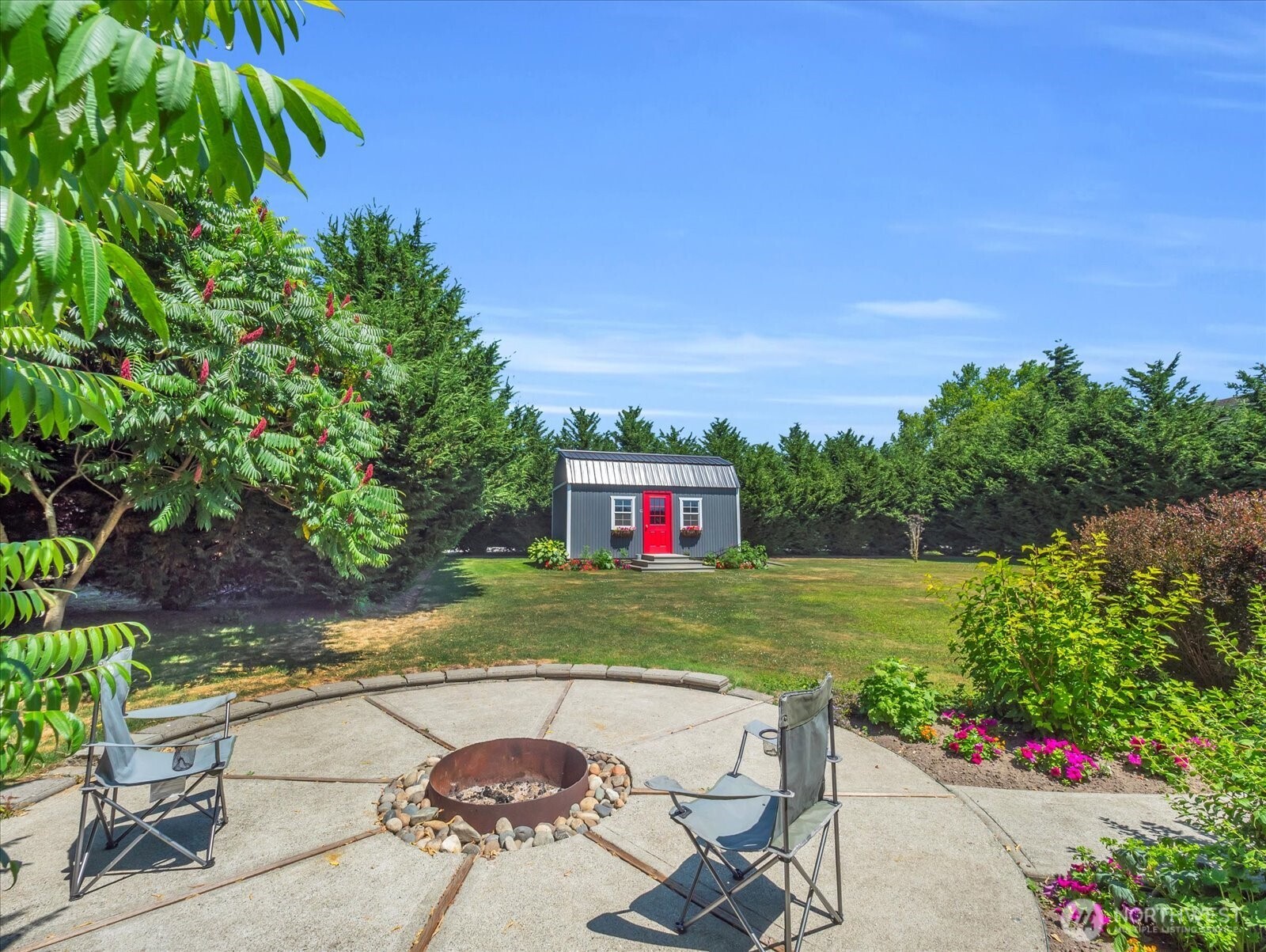 1421 Pioneer Highway