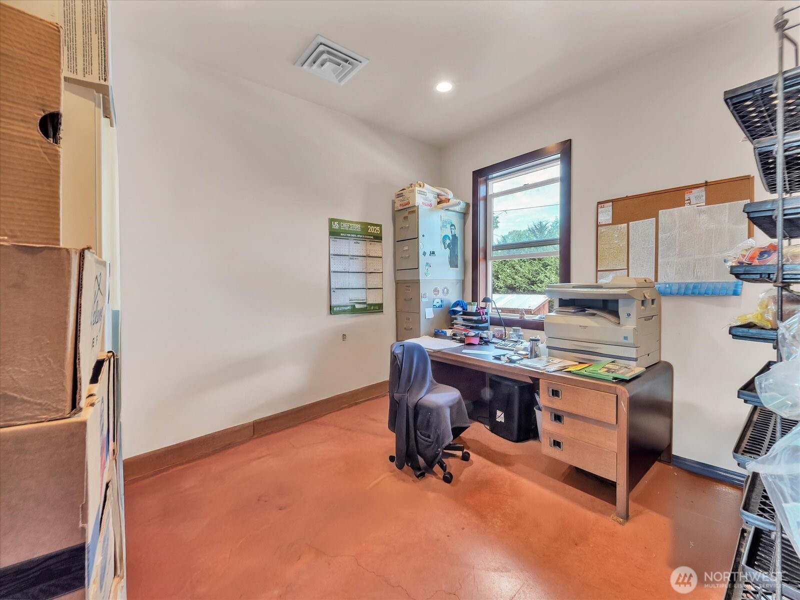 1421 Pioneer Highway