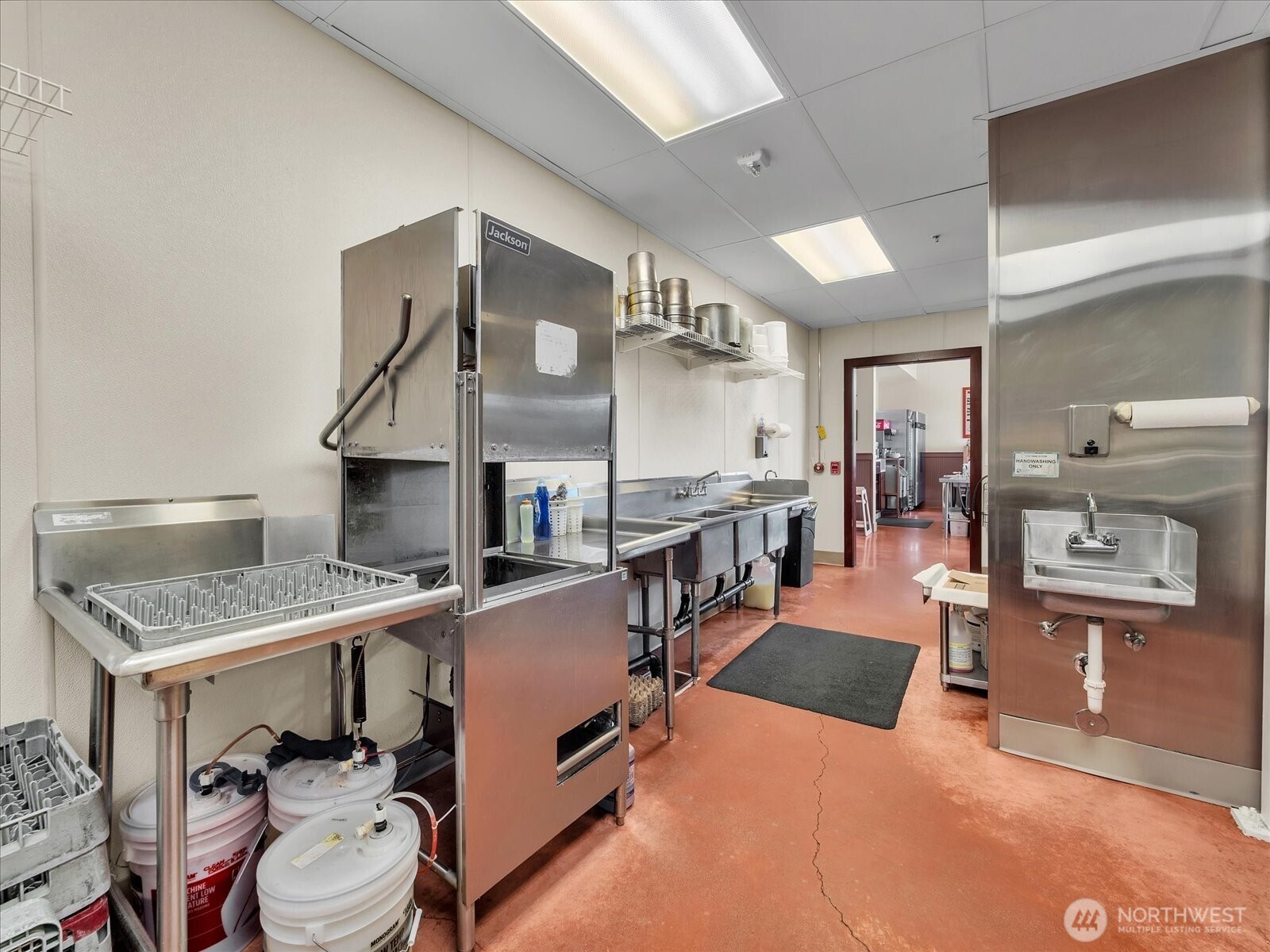 1421 Pioneer Highway