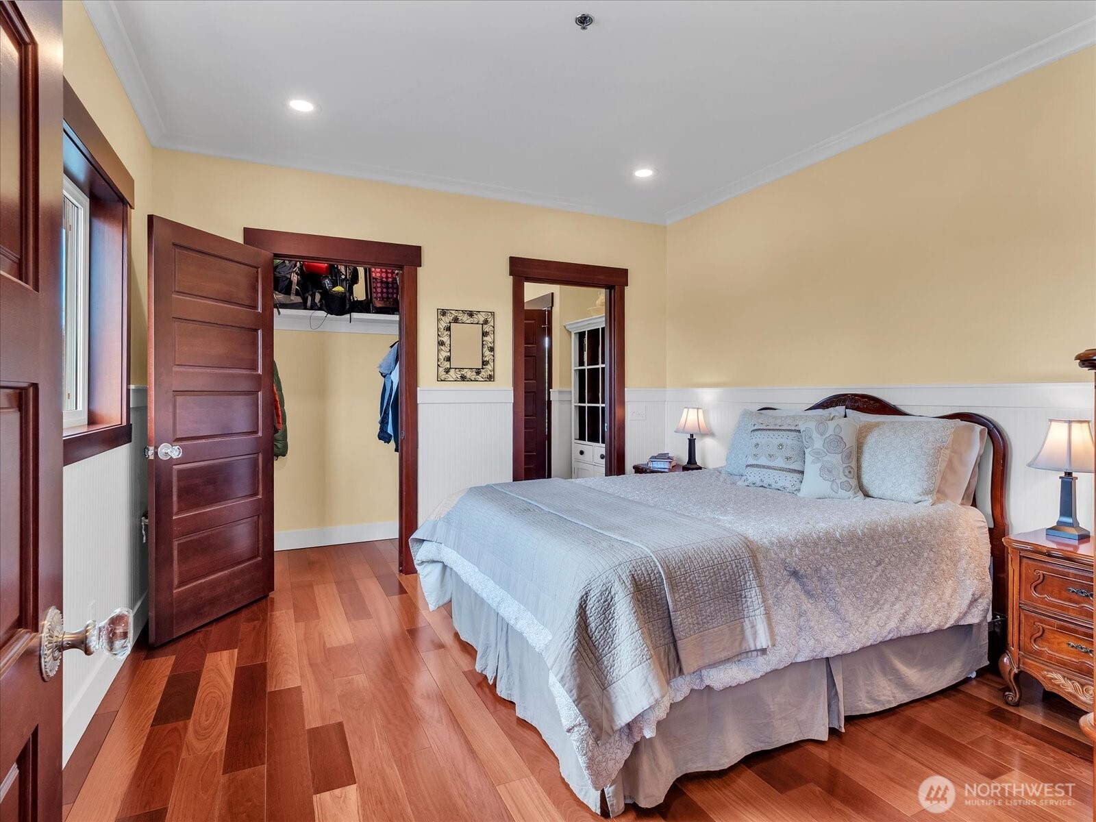 1421 Pioneer Highway