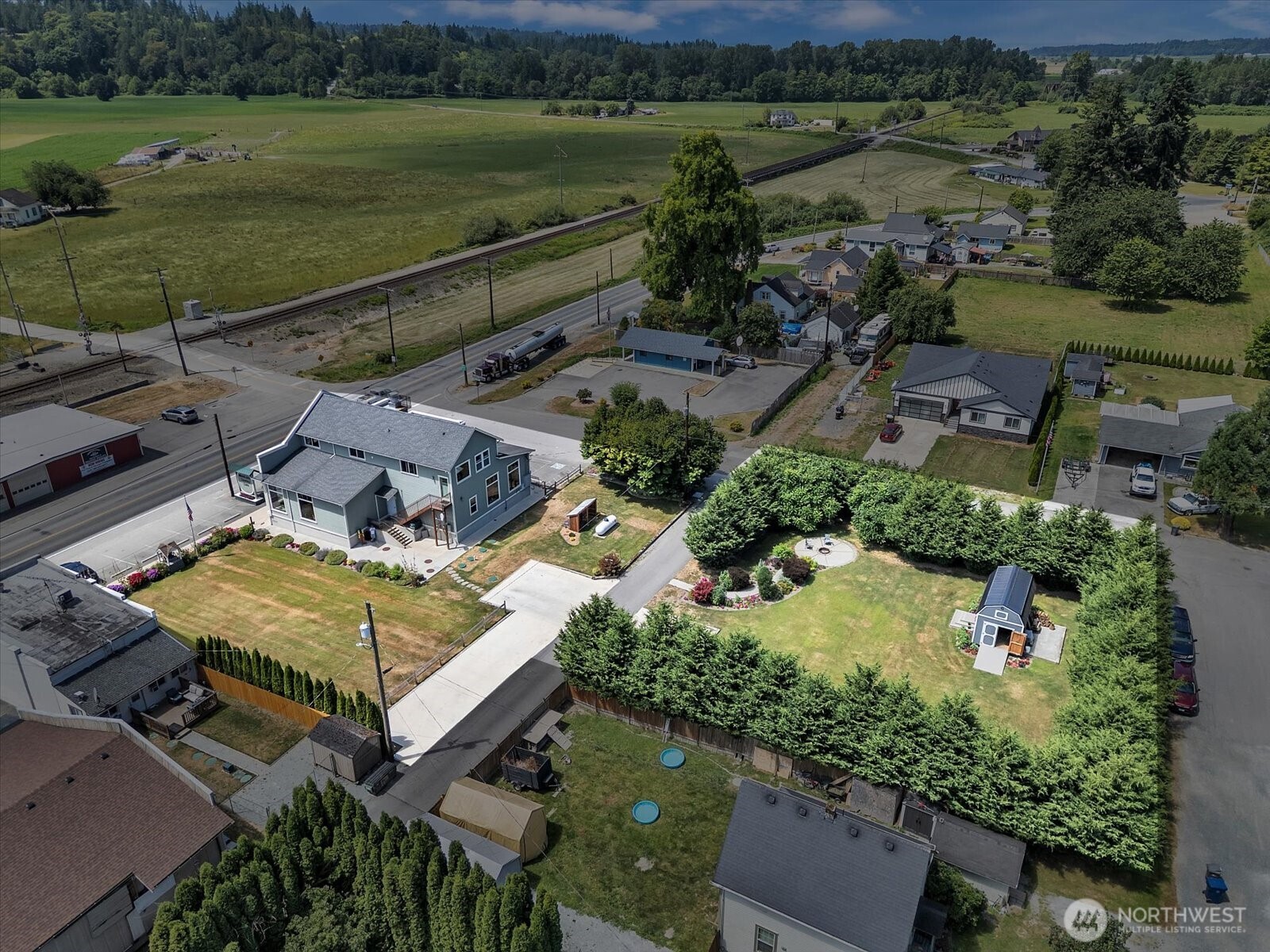 1421 Pioneer Highway