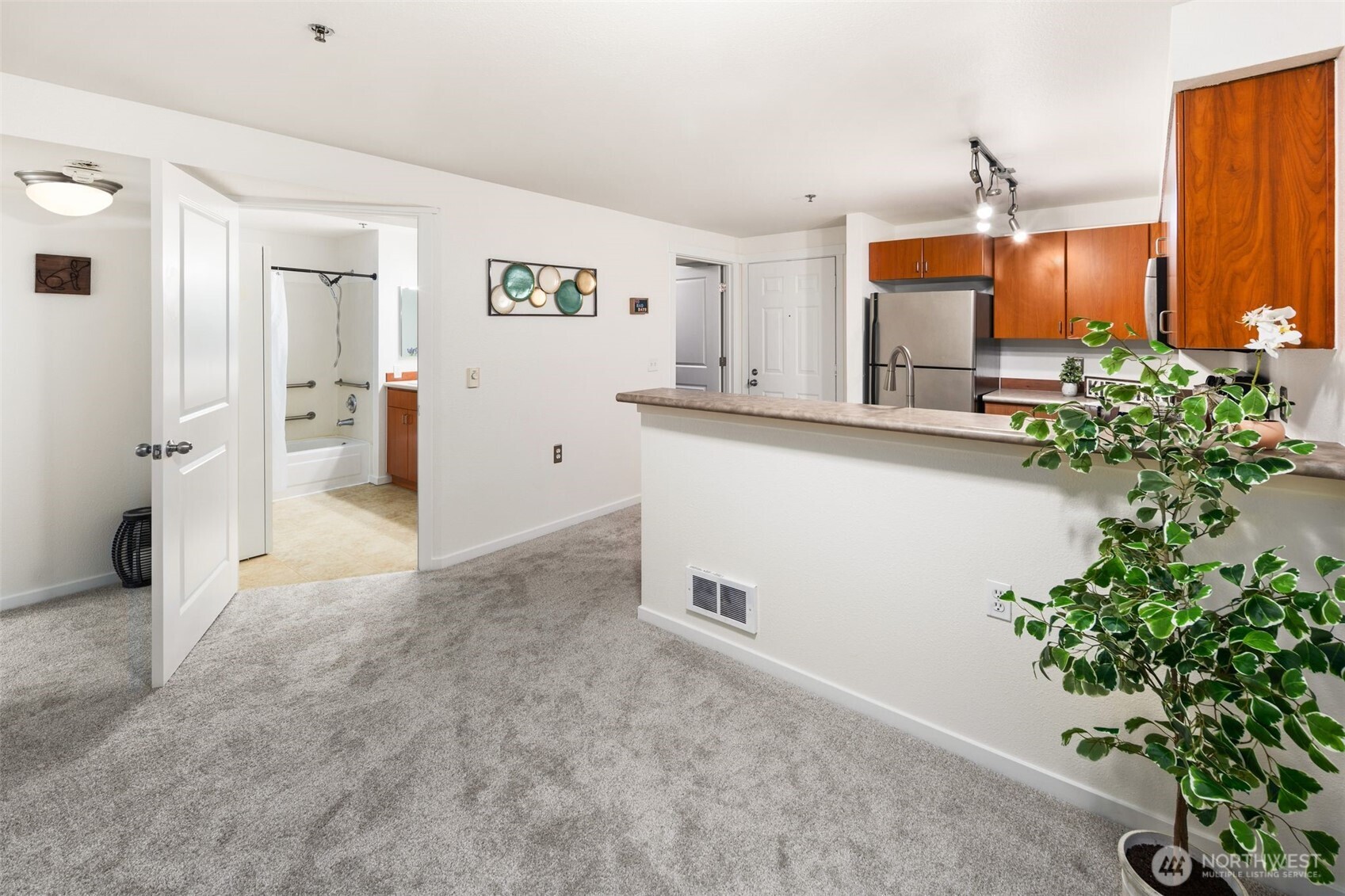 8745 Greenwood Avenue N Unit: 209