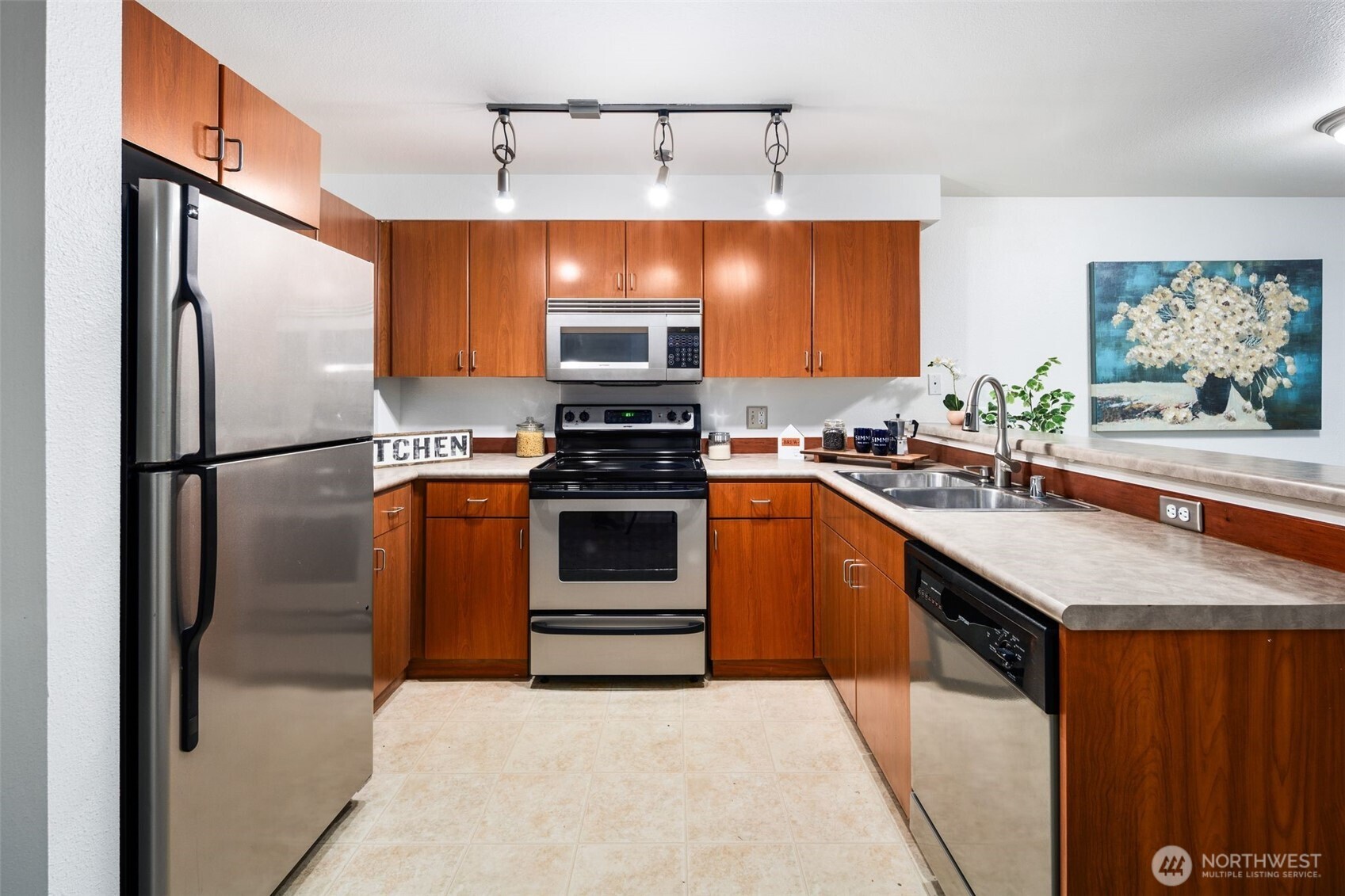 8745 Greenwood Avenue N Unit: 209