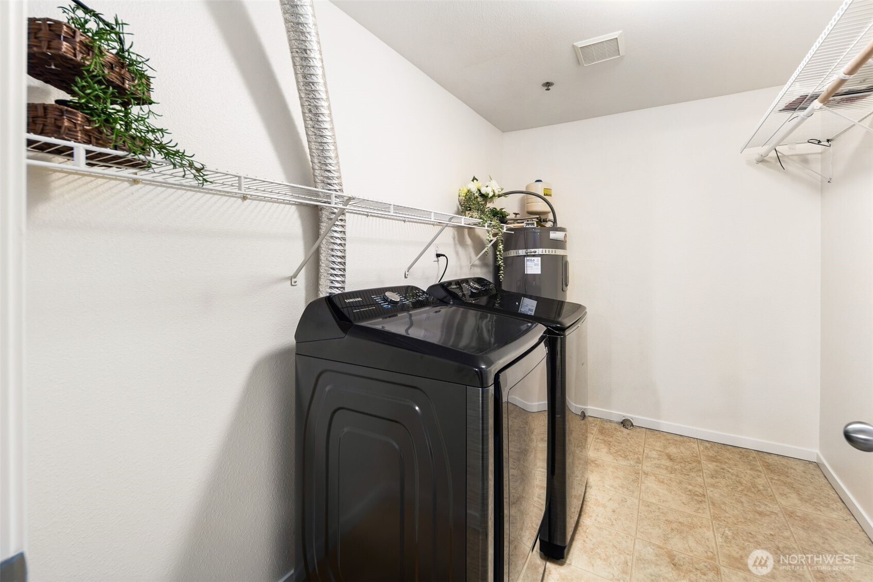 8745 Greenwood Avenue N Unit: 209