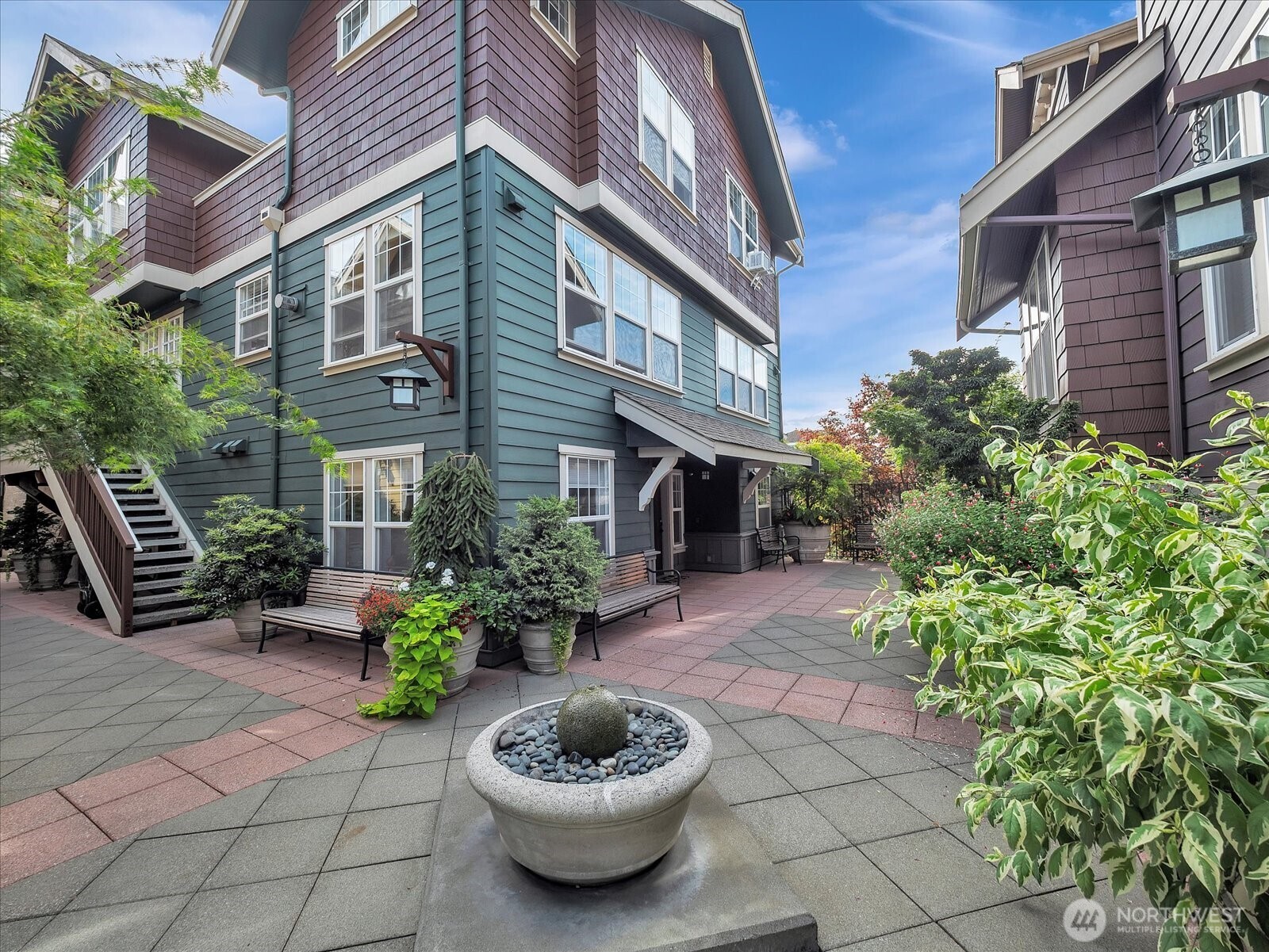 5430 California Avenue SW Unit: 3B