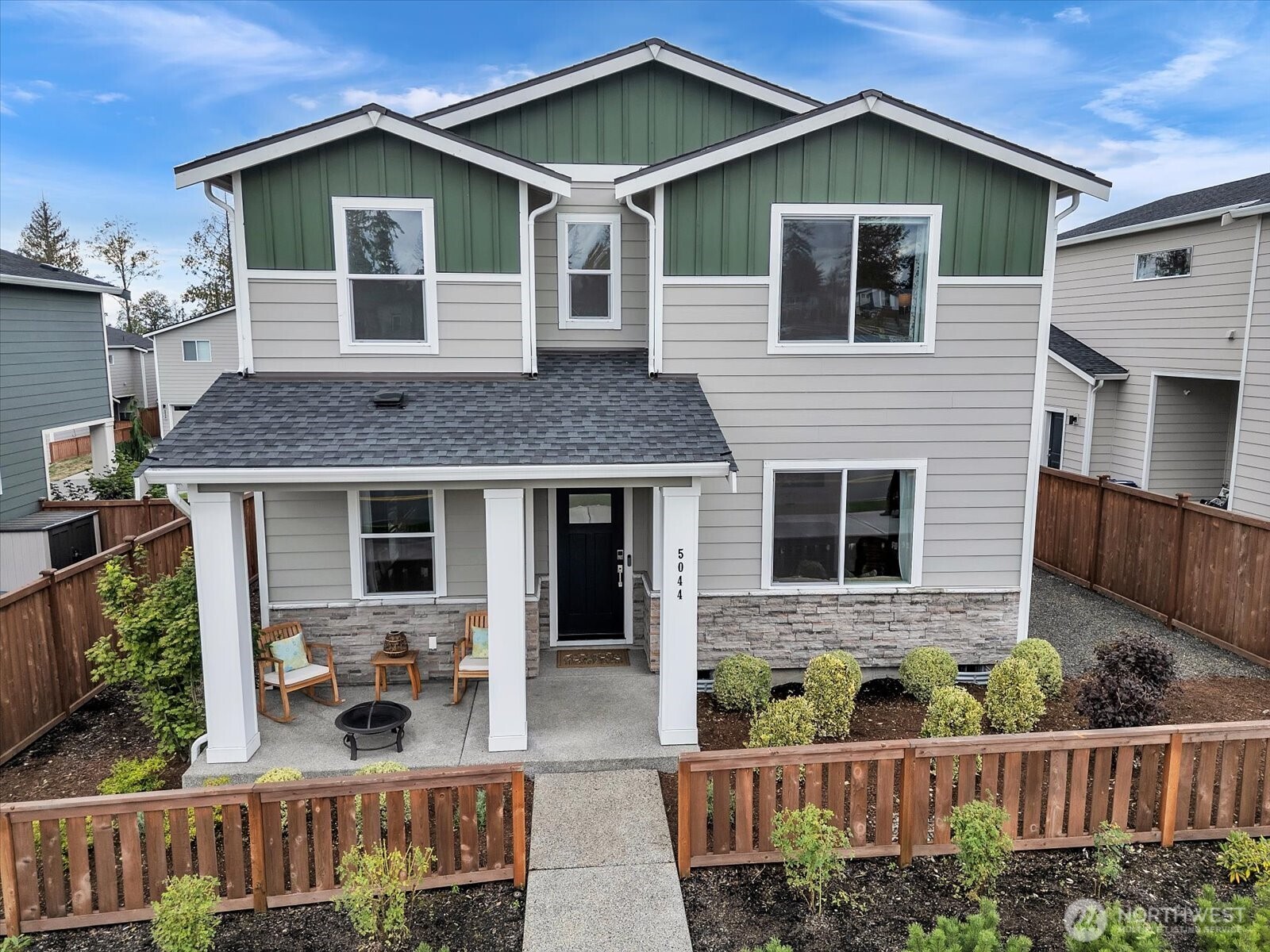 5044 87th Avenue NE